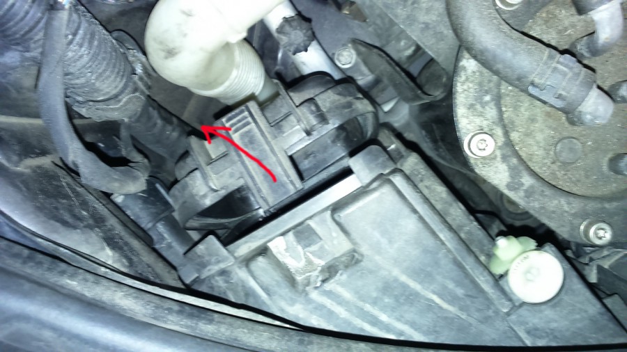 Wymiana żarówki mijania w Audi A3 8P Sportback